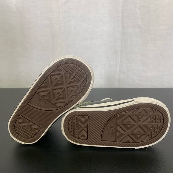 Converse High Top Utility Shoe, Baby size 5 - Picture 4 of 7